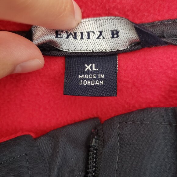 Woman Emily B Red with Navy Blue Full Zipper Turtle Neck with Pockets Size XL - Picture 4 of 14